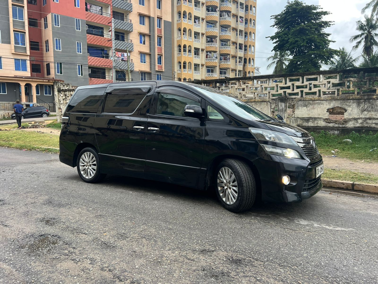 Toyota Vellfire for Hire